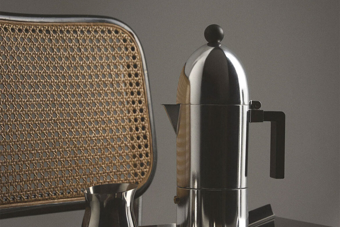 Foto © Alessi SpA | Alessi La cupola Espresso Coffee Maker von Aldo Rossi