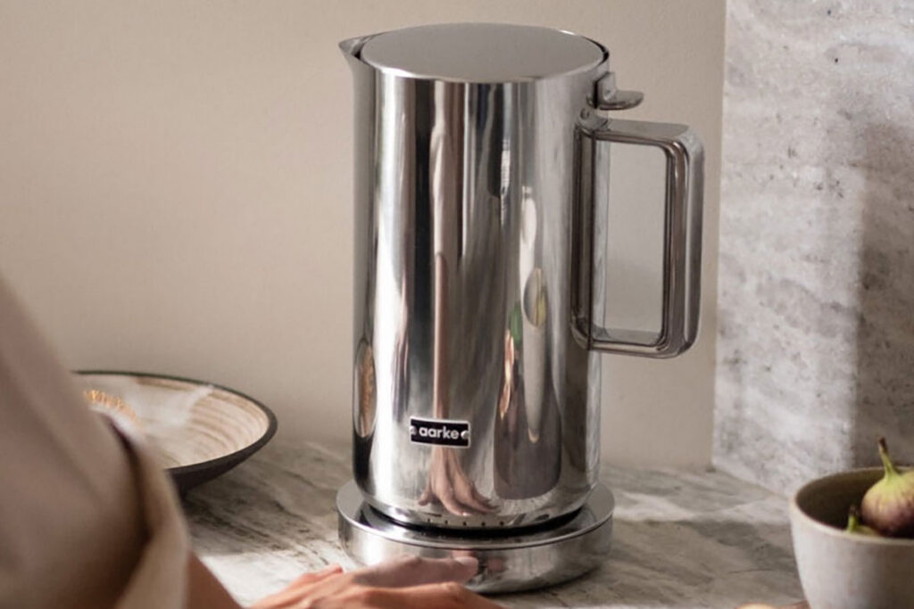 Aarke Kettle – Design-Wasserkocher in Edelstahl und Mattschwarz